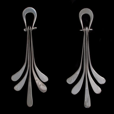 Forged Splayed Pieces on Hinge