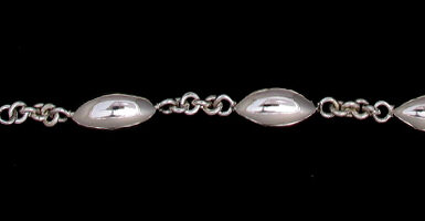 Small Almonds with Chain