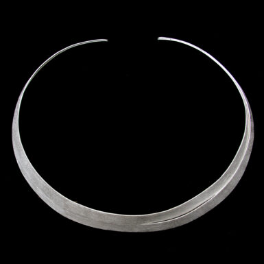 Brushed Double Collar