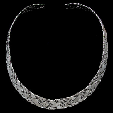 Twisted & Flat Braided Collar