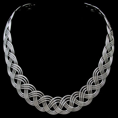 Double Graduated Braided Collar