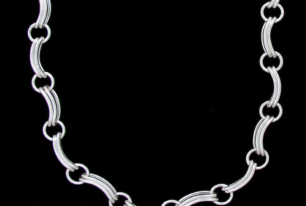 Wave Link Necklace