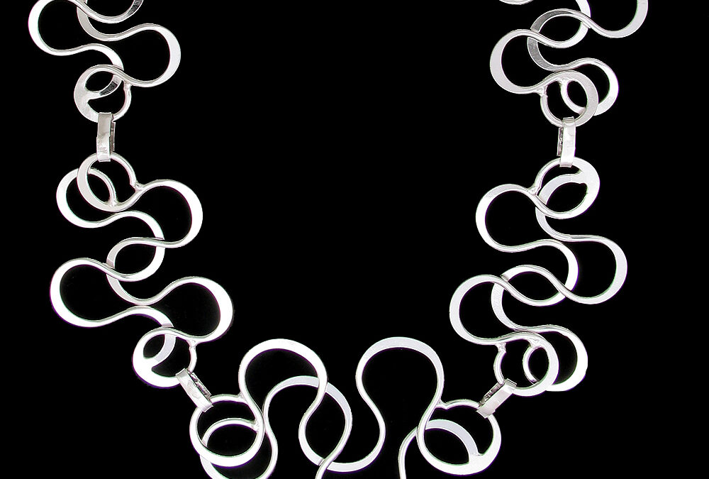 Squiggle Necklace