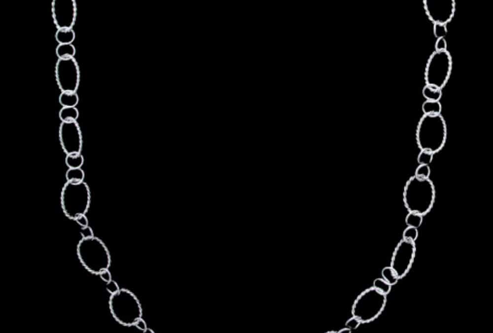 Twisted Link Necklace