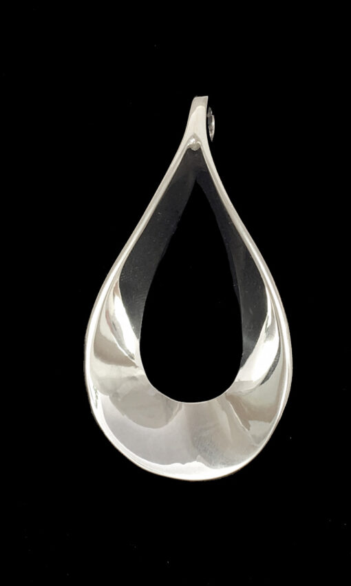 Undulating Teardrop