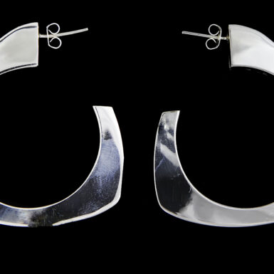 Hollow Geometric Hoops
