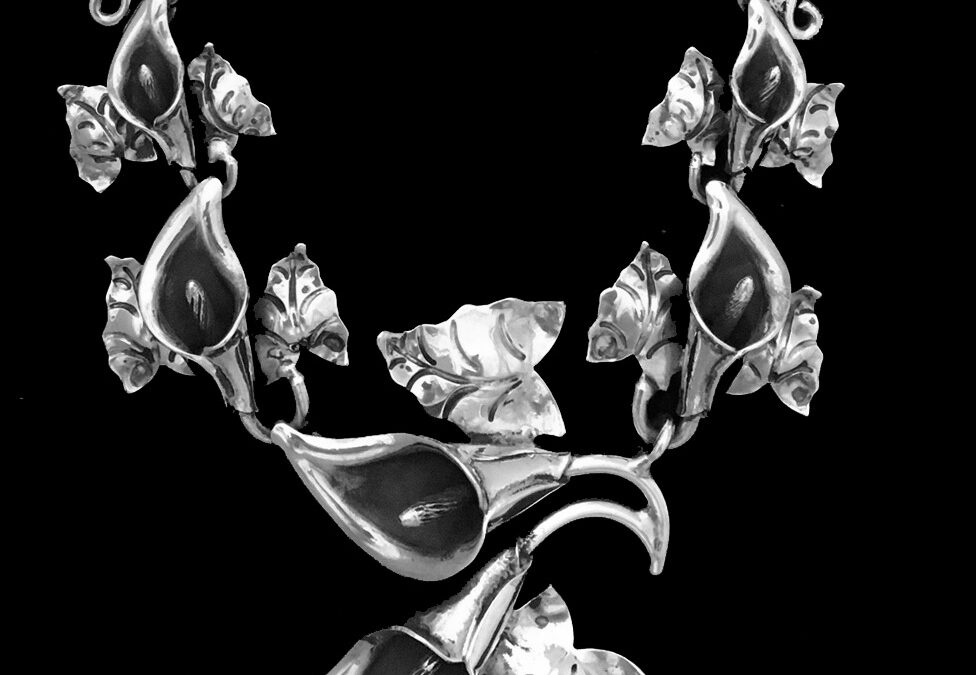 Calla Lilies Necklace