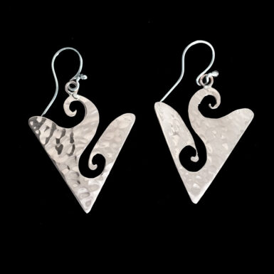 Hammered Triangle Design