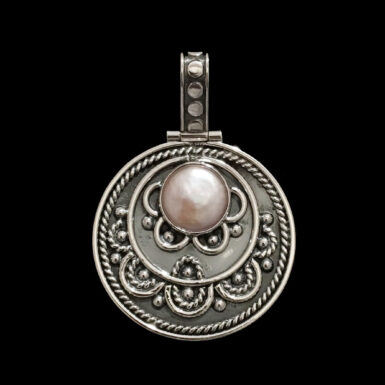 Oxidized Disc with Pearl