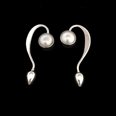Pearl with Silver Drops
