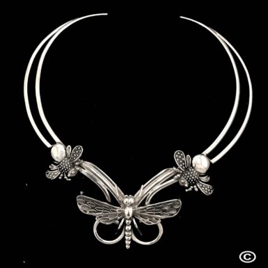 Bee/Dragonfly Collar