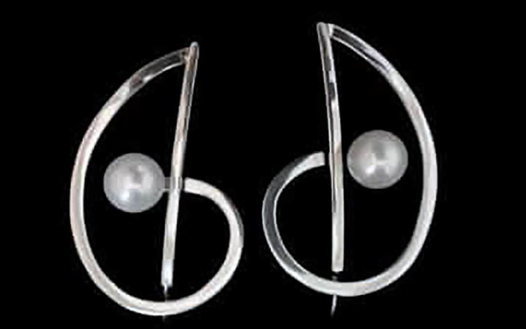 Modern Pearl Wire
