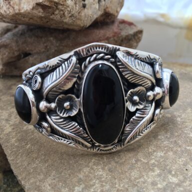 Oval Onyx Cuff Bracelet