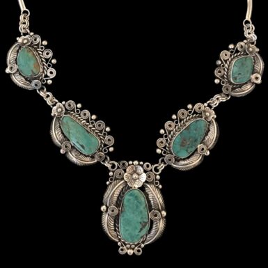 Floral Motif Turquoise Necklace -02
