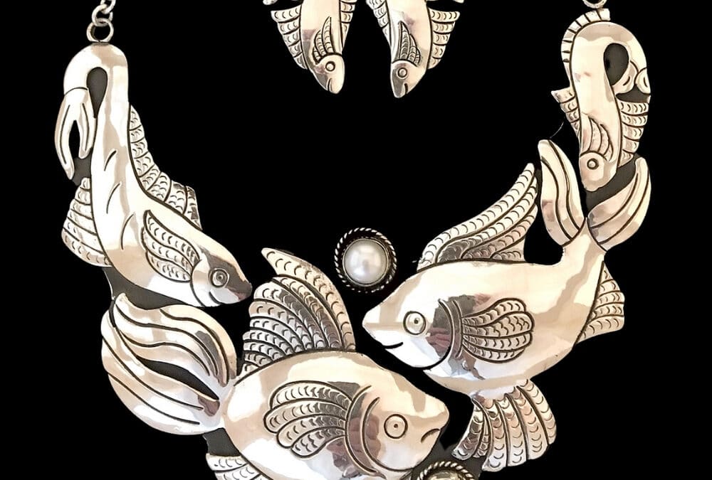 School of Fish with Pearls Set