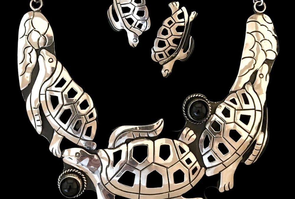 Cluster of Turtles with Onyx Set