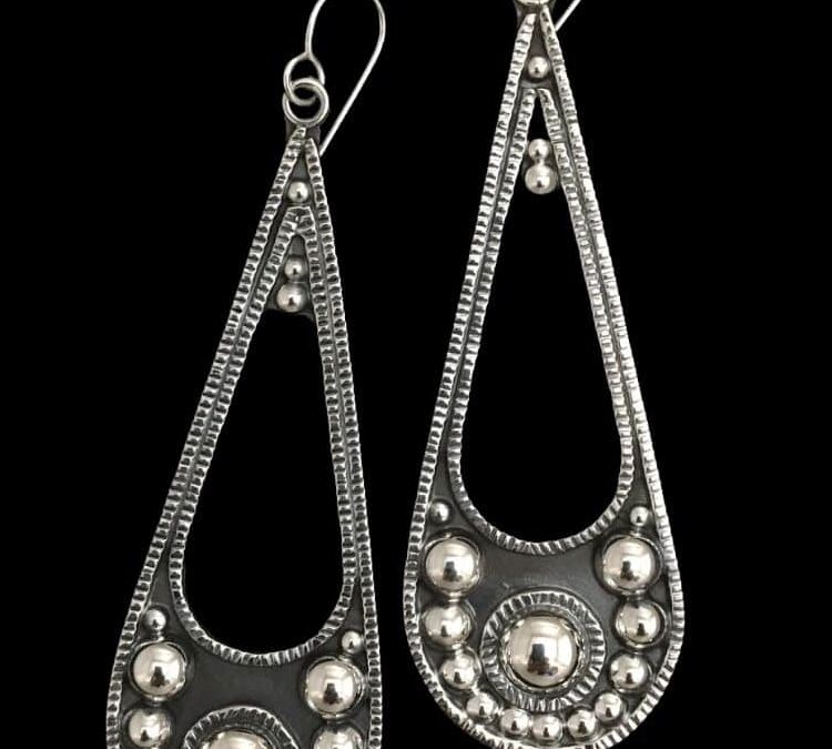 Half Bead Teardrop Cutout Earrings