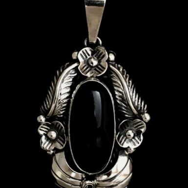 Onxy Floral Oval Pendant