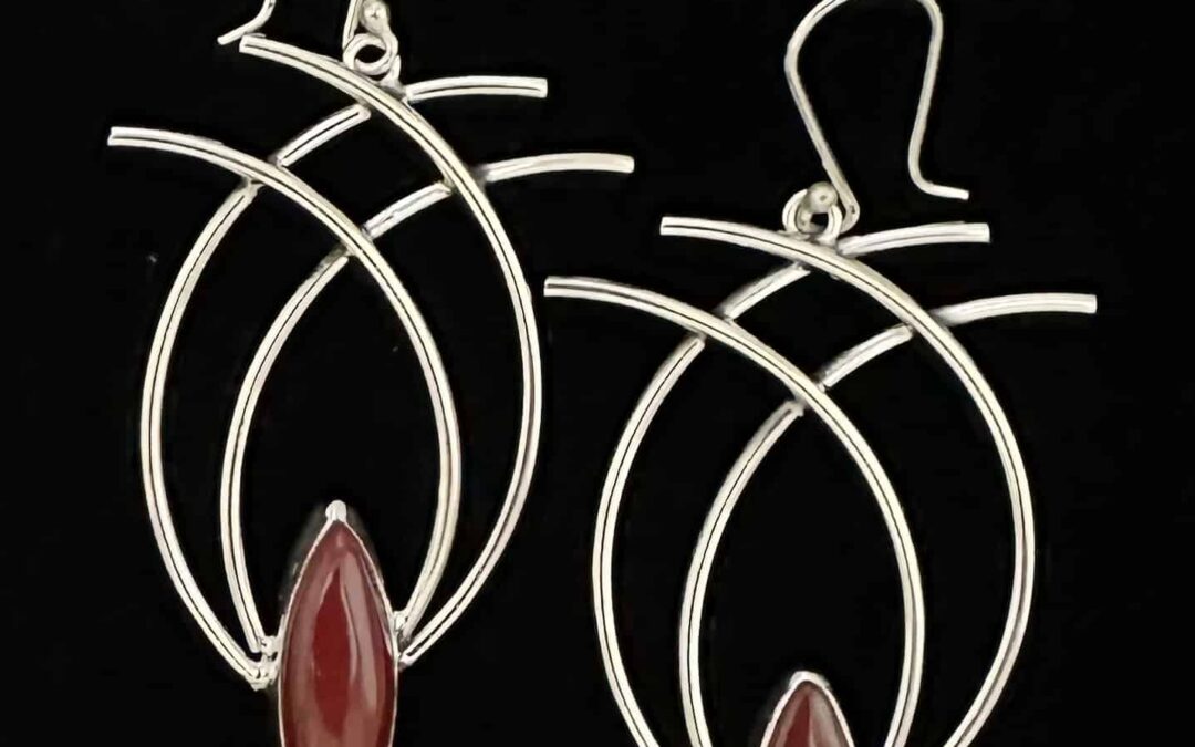 Cat’s Claw Ruby Resin Stone Earrings