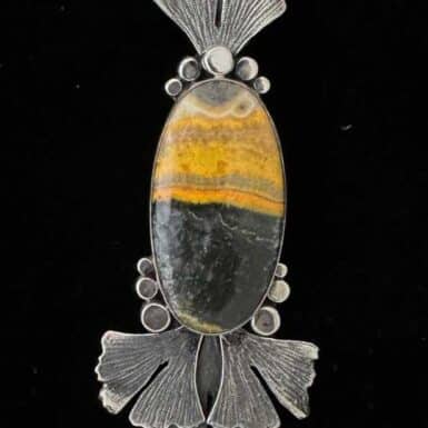 Long oval bumblebee ginko pendant