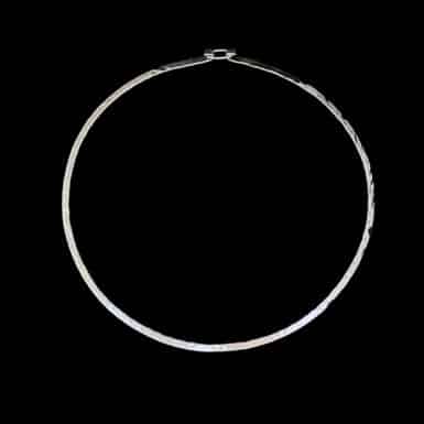 Flat Wire Hammered w/ Hook